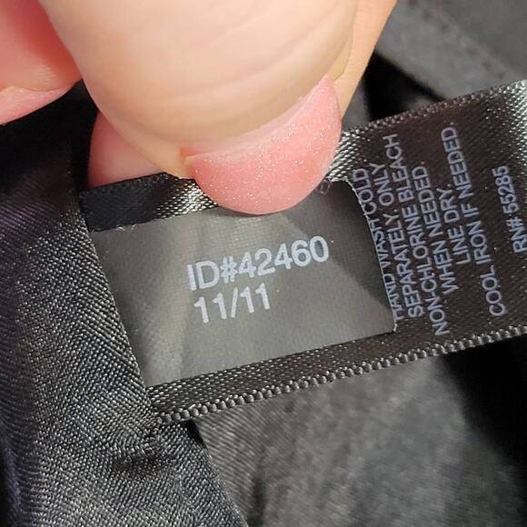 Express Black Dress Strapless Formal Midi Pleats Aline Lined Padded Women Size 2 - Picture 16 of 16